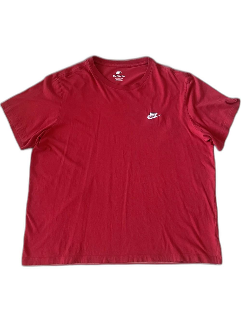 Nike Men's Red Short-Sleeve Logo T-Shirt Size XXL The Nike Tee